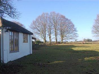 Greatfield Lodge Andover Bagian luar foto