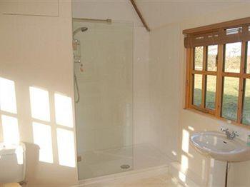 Greatfield Lodge Andover Bagian luar foto